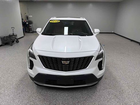 Used 2019 Cadillac XT4 Premium Luxury FWD image 8