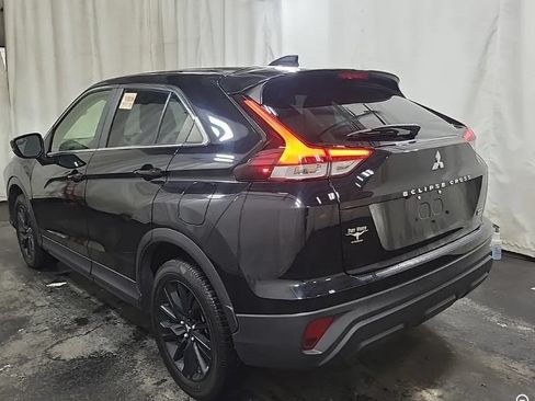 Used 2024 Mitsubishi Eclipse Cross LE AWD/4WD image 3