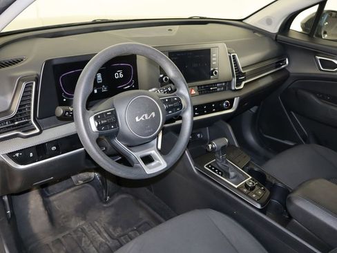 Used 2024 Kia Sportage LX image 25