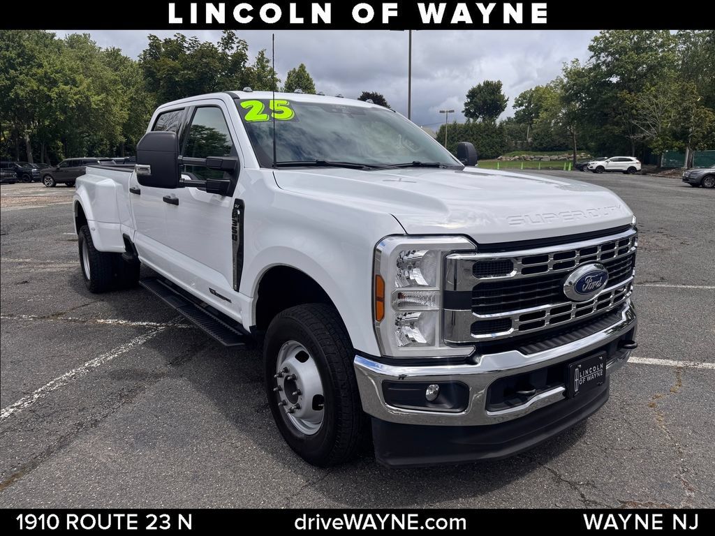 Used 2025 Ford F350 XLT AWD/4WD image 9
