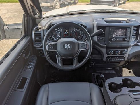 Used 2023 RAM 5500 Tradesman w/ Chrome Appearance Group image 32