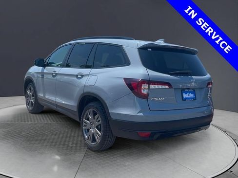 Used 2022 Honda Pilot Sport image 3