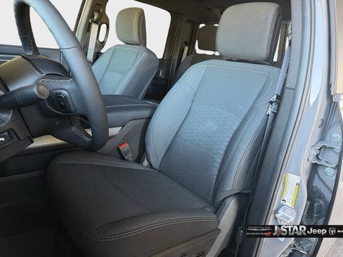 New 2026 RAM 2500 Big Horn AWD/4WD image 11