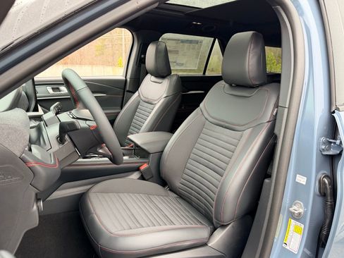 New 2026 Ford Explorer ST-Line w/ ST-Line Street Pack image 15