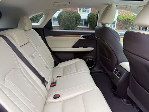 Used 2019 Lexus RX 350 AWD w/ Navigation Package image 16