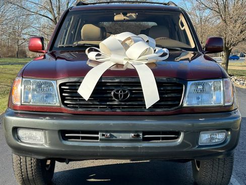 Used 1999 Toyota Land Cruiser image 2