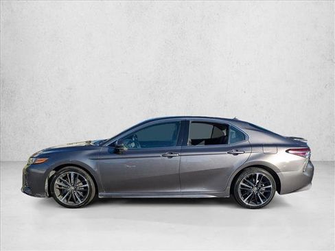 Used 2019 Toyota Camry XSE image 10