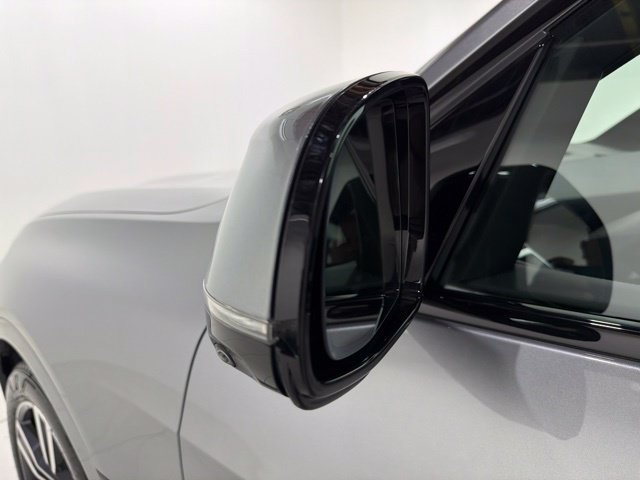 Certified 2024 BMW X7 xDrive40i w/ M Sport Package AWD/4WD image 9