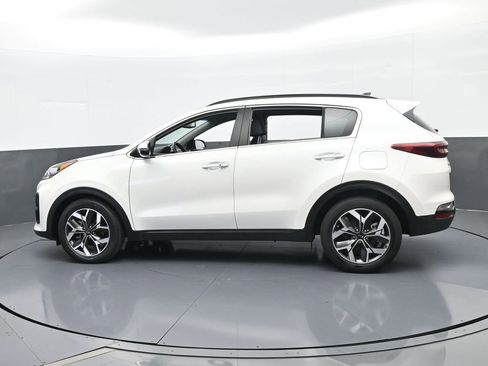 Used 2021 Kia Sportage EX w/ EX Technology Package image 3