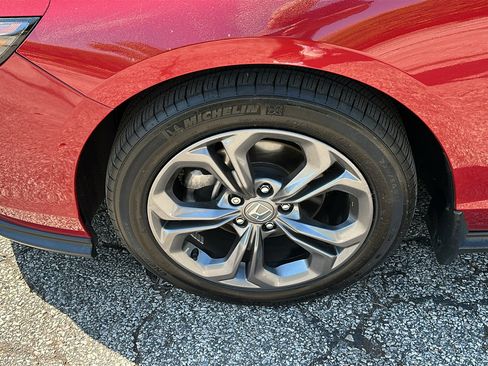 Used 2023 Honda Accord EX image 8