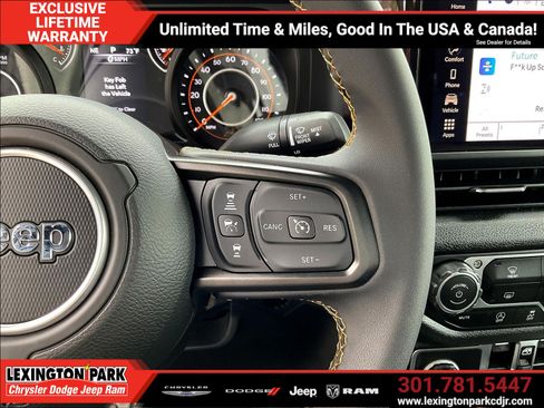 Used 2025 Jeep Wrangler Unlimited Sport AWD/4WD image 12