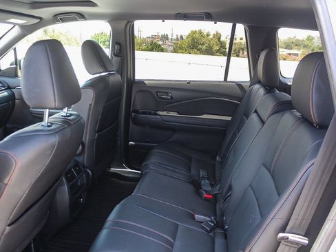Certified 2023 Honda Passport TrailSport image 19