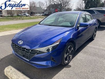 Used 2023 Hyundai Elantra SEL w/ Convenience Package