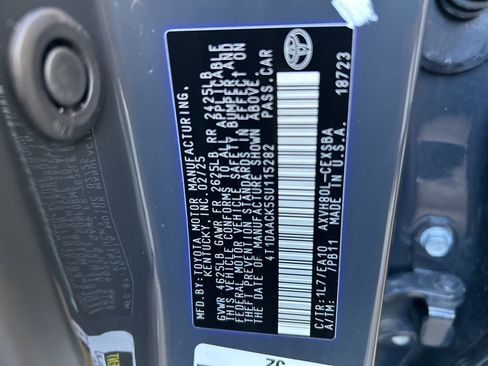 Used 2025 Toyota Camry SE image 38