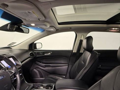 Used 2019 Ford Edge Titanium w/ Equipment Group 301A FWD image 35