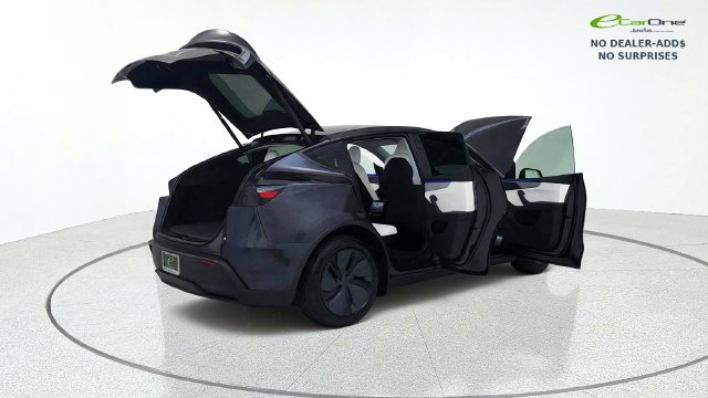 Used 2026 Tesla Model Y 2WD image 19