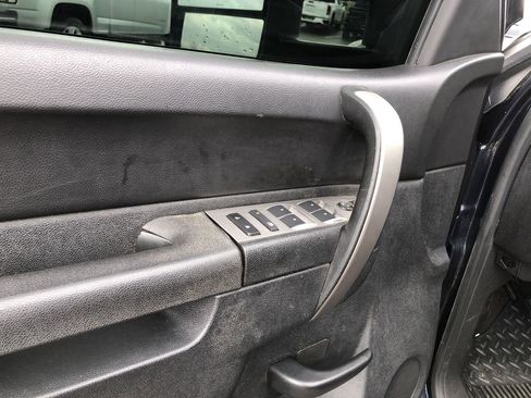 Used 2013 Chevrolet Silverado 2500 LT w/ Interior Plus Package image 12