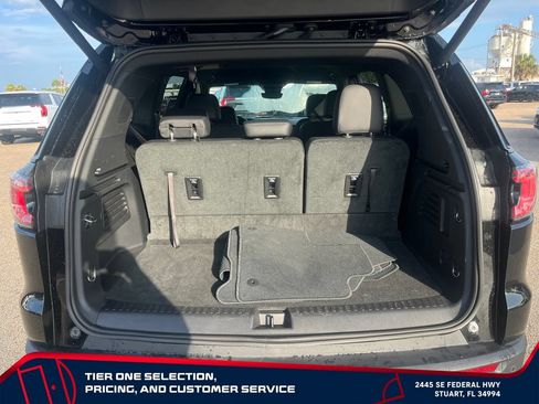 Used 2026 GMC Acadia Elevation w/ Elevation Premium Package FWD image 10