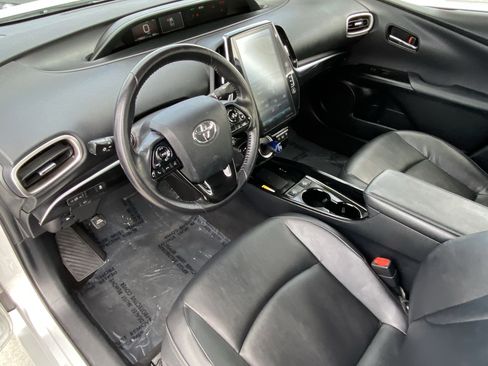Used 2022 Toyota Prius Prime XLE FWD image 26