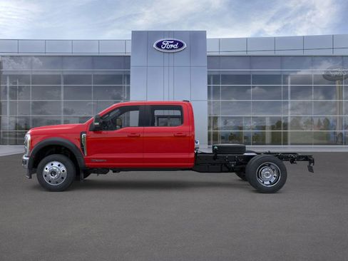 New 2025 Ford F450 Lariat image 3
