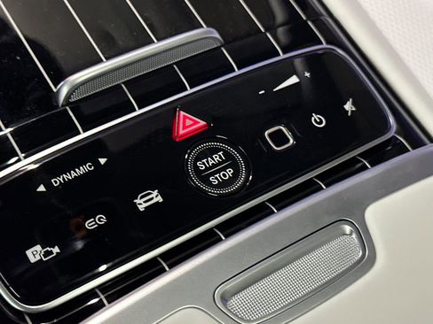 New 2025 Mercedes-Benz Maybach EQS 680 4MATIC image 17