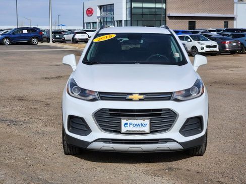 Used 2018 Chevrolet Trax LT w/ LT Convenience Package image 5