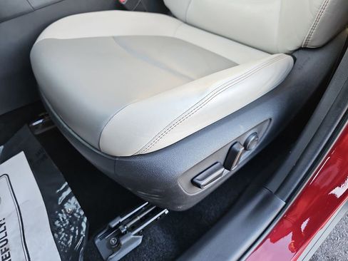 Used 2024 Toyota RAV4 XLE Premium image 34