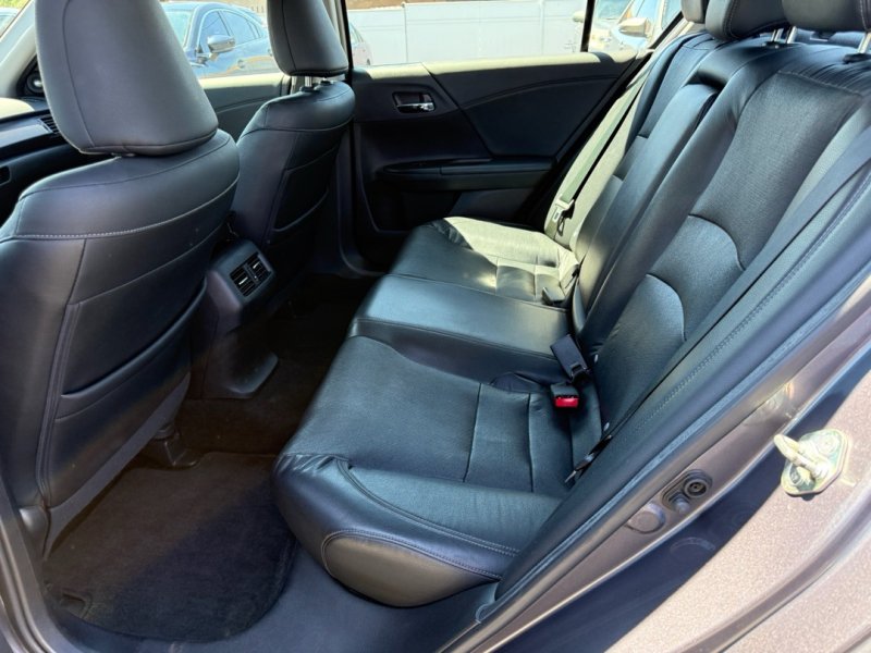 Used 2015 Honda Accord EX-L image 15