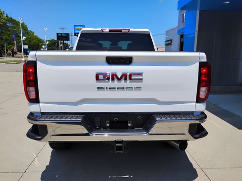New 2026 GMC Sierra 2500 Pro w/ Max Trailering Package AWD/4WD image 8