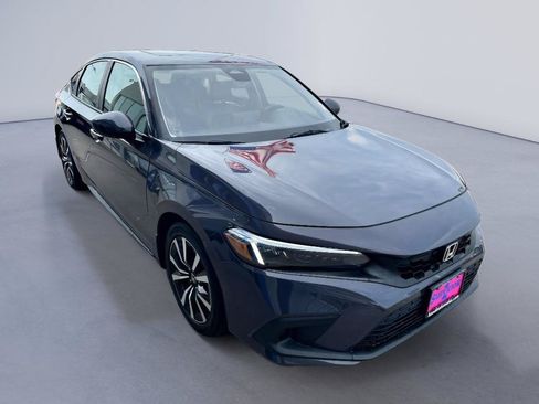 Used 2023 Honda Civic EX-L image 4