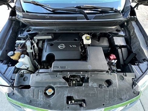 Used 2016 Nissan Pathfinder Platinum image 45