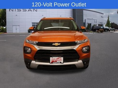 Used 2022 Chevrolet TrailBlazer LT w/ Sun and Liftgate Package AWD/4WD image 7