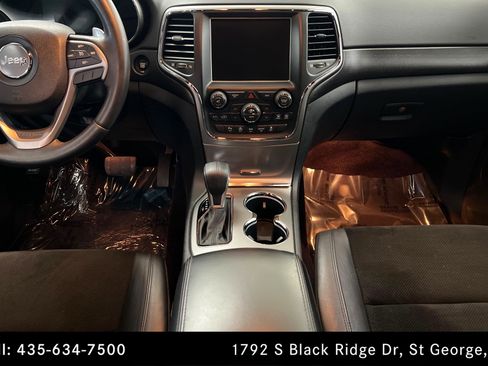 Used 2017 Jeep Grand Cherokee Altitude image 13