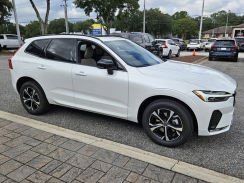 New 2026 Volvo XC60 B5 Core image 17