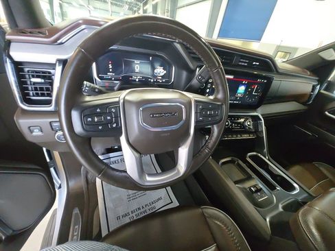 Used 2024 GMC Sierra 3500 Denali w/ Denali Reserve Package AWD/4WD image 21