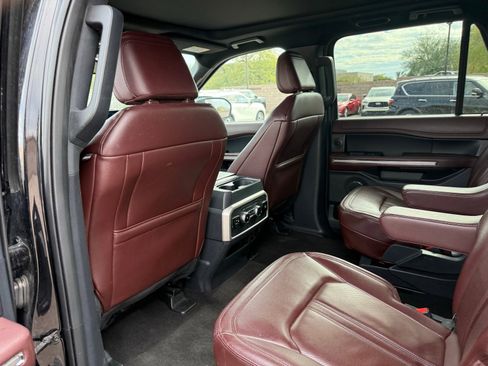 Used 2023 Ford Expedition Max Limited image 11