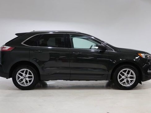 Used 2022 Ford Edge SEL w/ Convenience Package AWD/4WD image 9