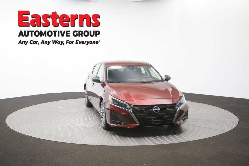 Used 2025 Nissan Altima 2.5 SV FWD image 49