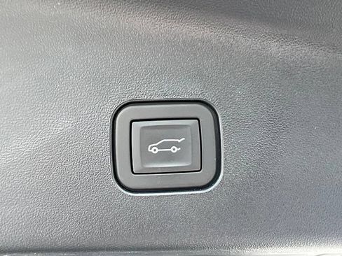 Certified 2026 Cadillac Vistiq Sport w/ LPO, Floor Liner Package AWD/4WD image 16