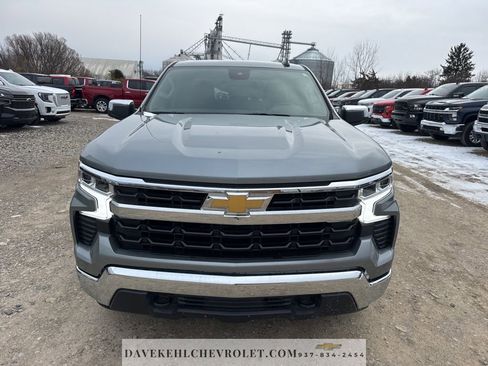 Used 2025 Chevrolet Silverado 1500 LT AWD/4WD image 6