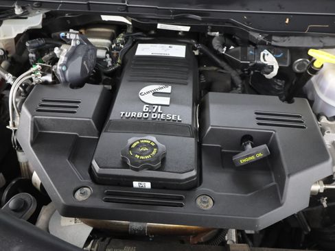 Used 2019 RAM 3500 Laramie AWD/4WD image 18