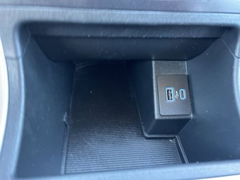 Used 2024 Ford Edge SEL image 28