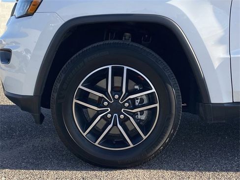 Used 2021 Jeep Grand Cherokee Trailhawk image 32