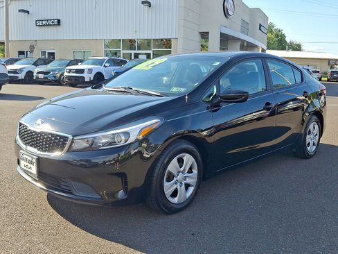 Certified 2018 Kia Forte LX w/ LX Rear Camera Package image 3