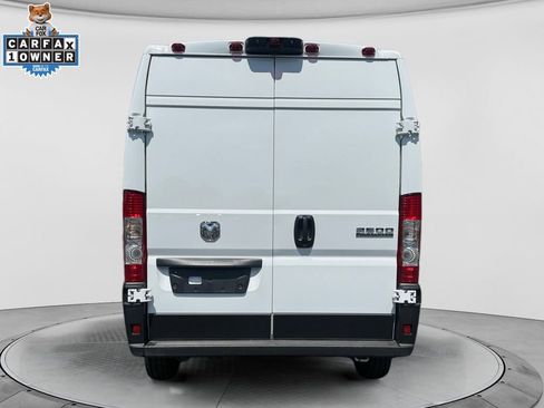 Used 2026 RAM ProMaster 2500 w/ Convenience Group FWD image 4
