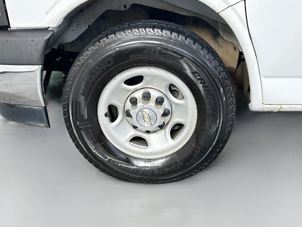 Used 2022 Chevrolet Express 2500 w/ Driver Convenience Package RWD image 32