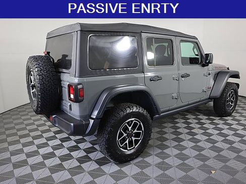Used 2023 Jeep Wrangler Unlimited Rubicon w/ Cold Weather Group image 5