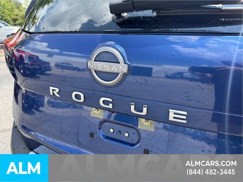 Used 2023 Nissan Rogue SV AWD/4WD image 8