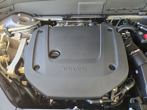 New 2026 Volvo XC90 B6 Plus w/ Protection Package Premier image 34