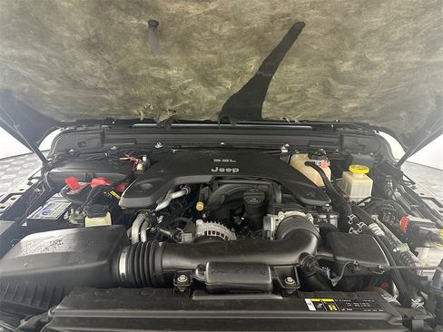 Used 2020 Jeep Gladiator Rubicon w/ LED Lighting Group image 33